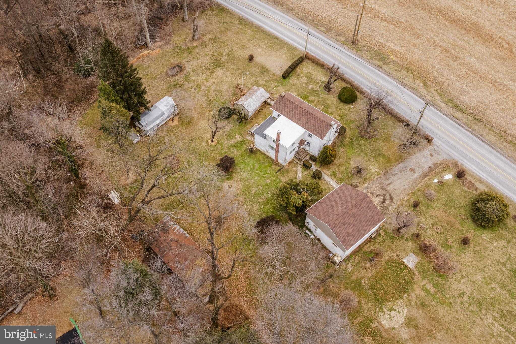 2034 Ashville Rd photo 6