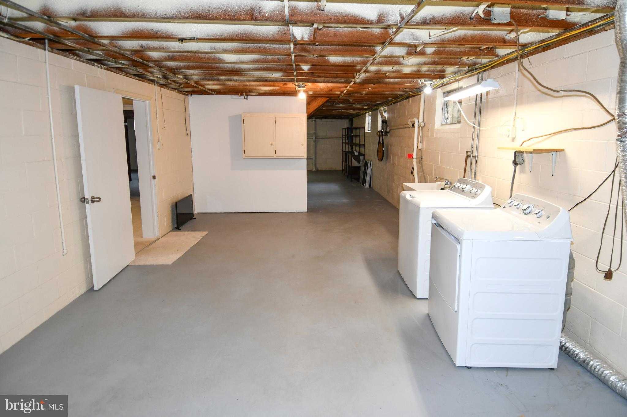 17527 Woodlawn Dr photo 46