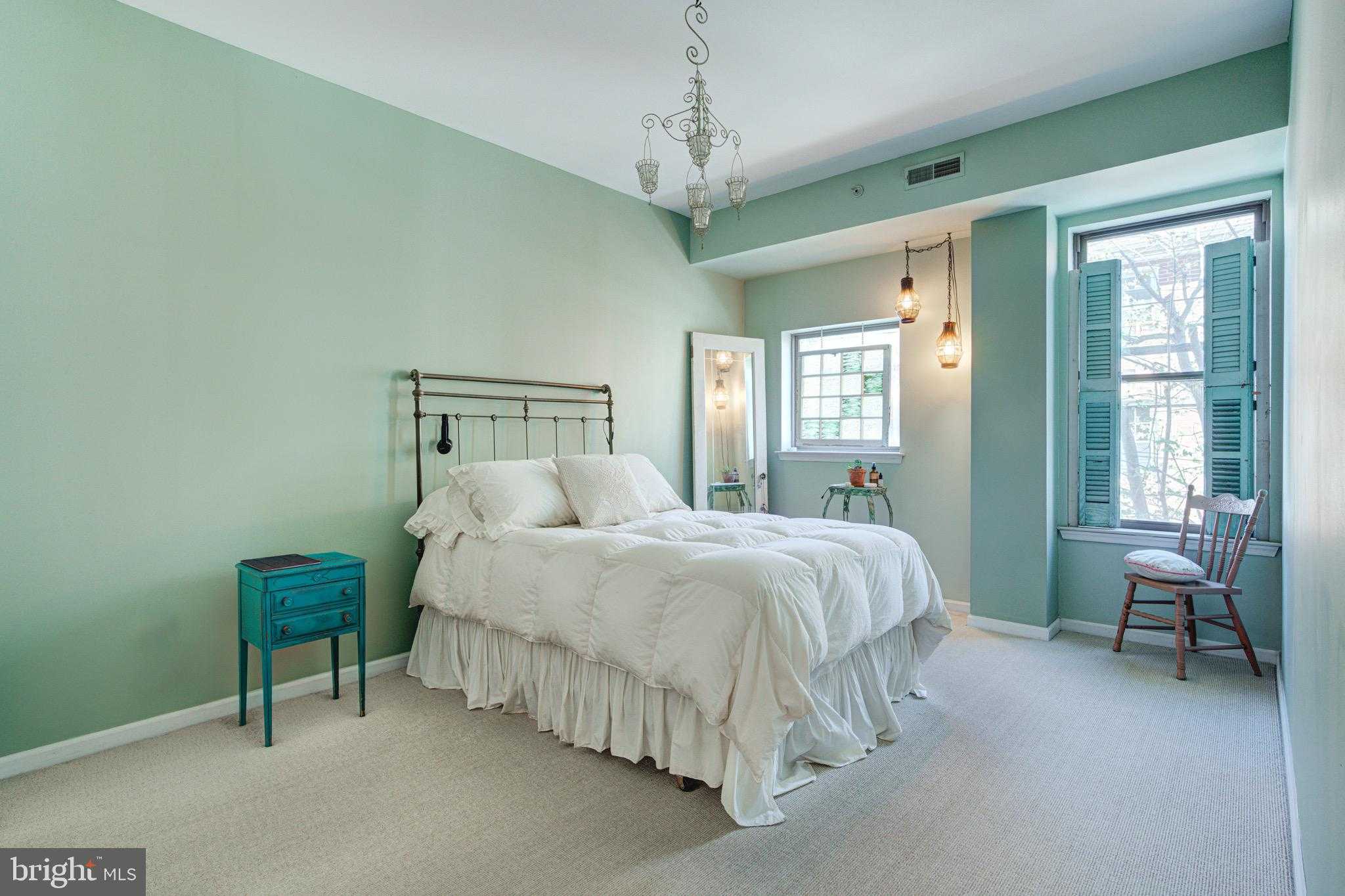 837 N 2nd St Apt 202 photo 11