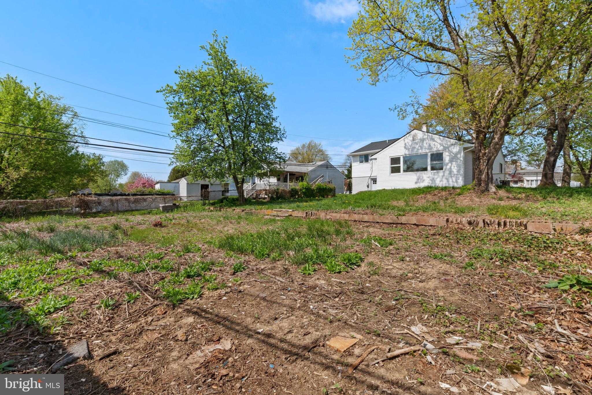 1453 Doris Rd photo 27