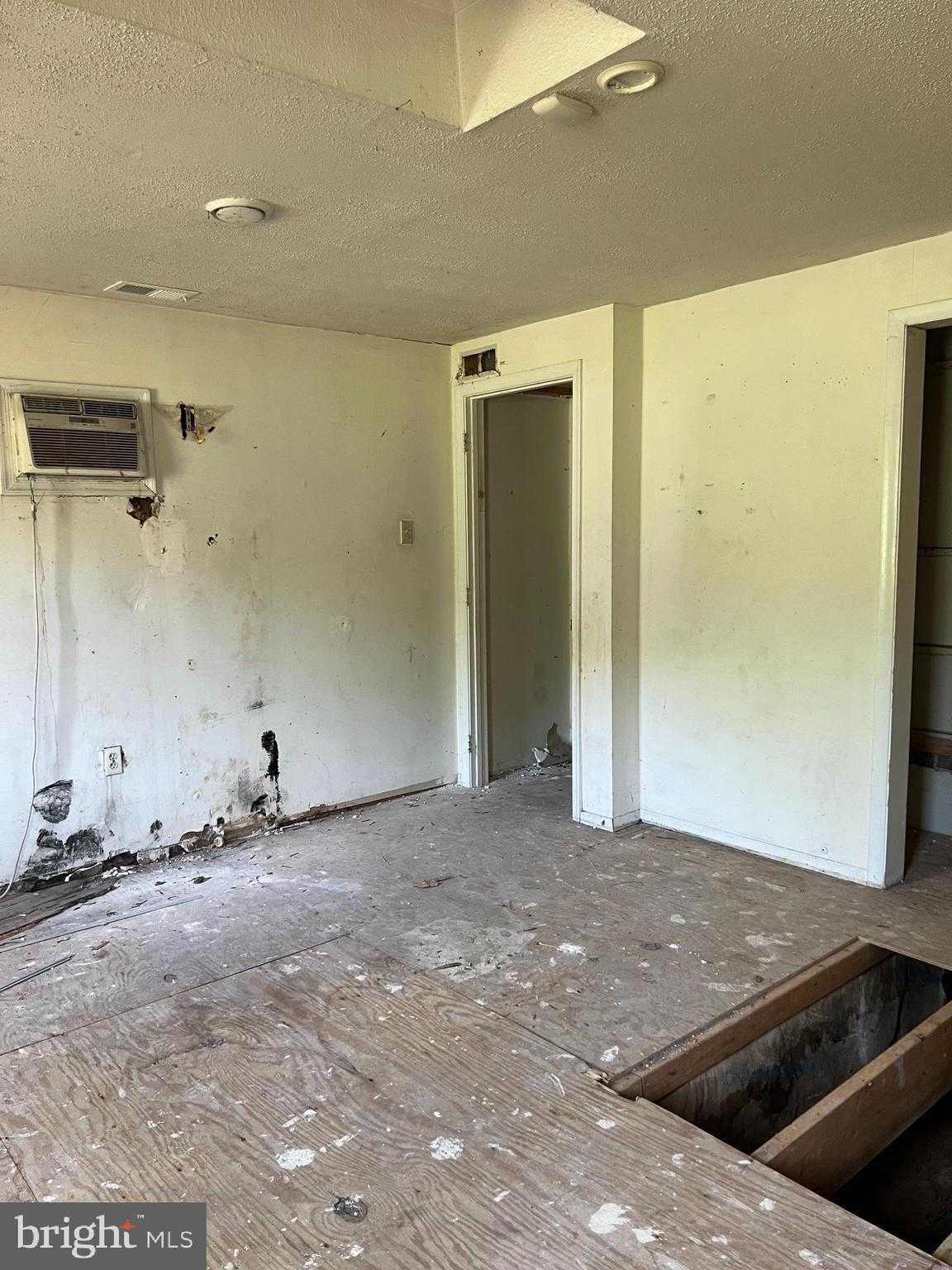 6705 Bumpy Oak Rd photo 9