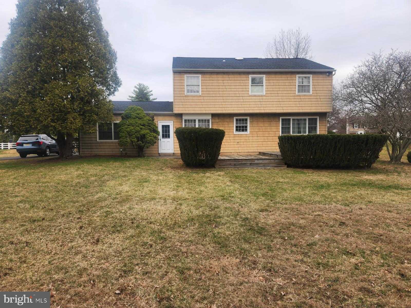 2486 Niblic Pl photo 5