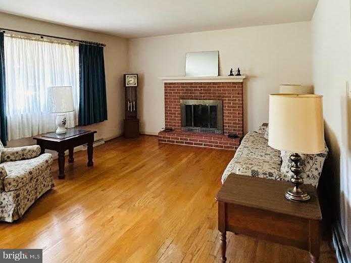 9720 Fernwood Ln photo 2