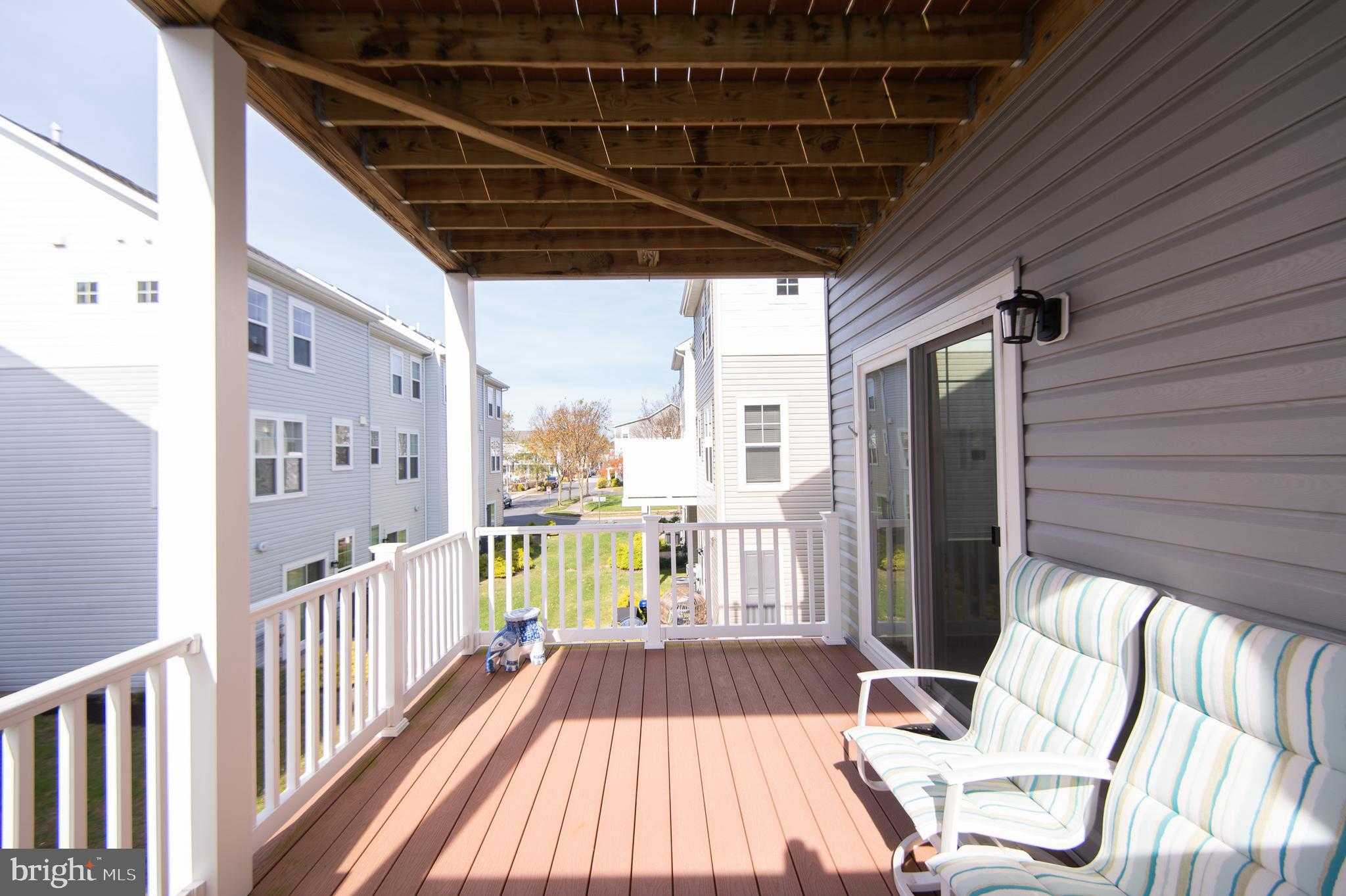 519 Seaway Ln # 157 photo 16