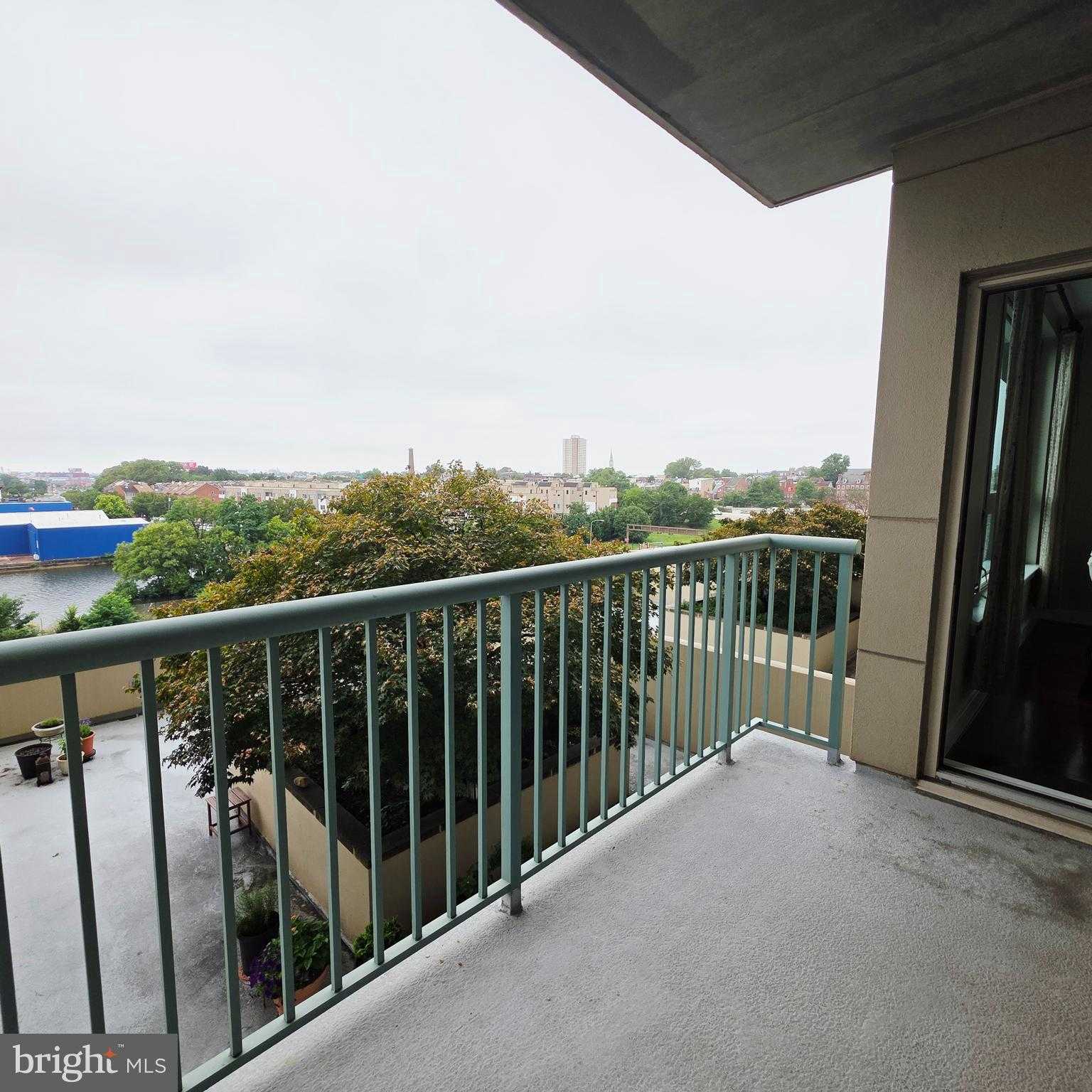 717 S Columbus Blvd Unit 508 photo 33