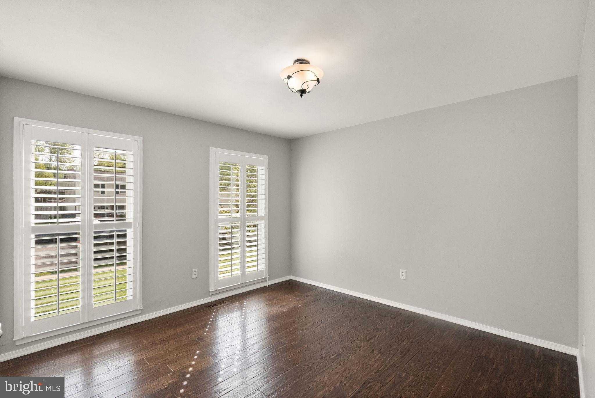 13736 Mahoney Dr photo 14