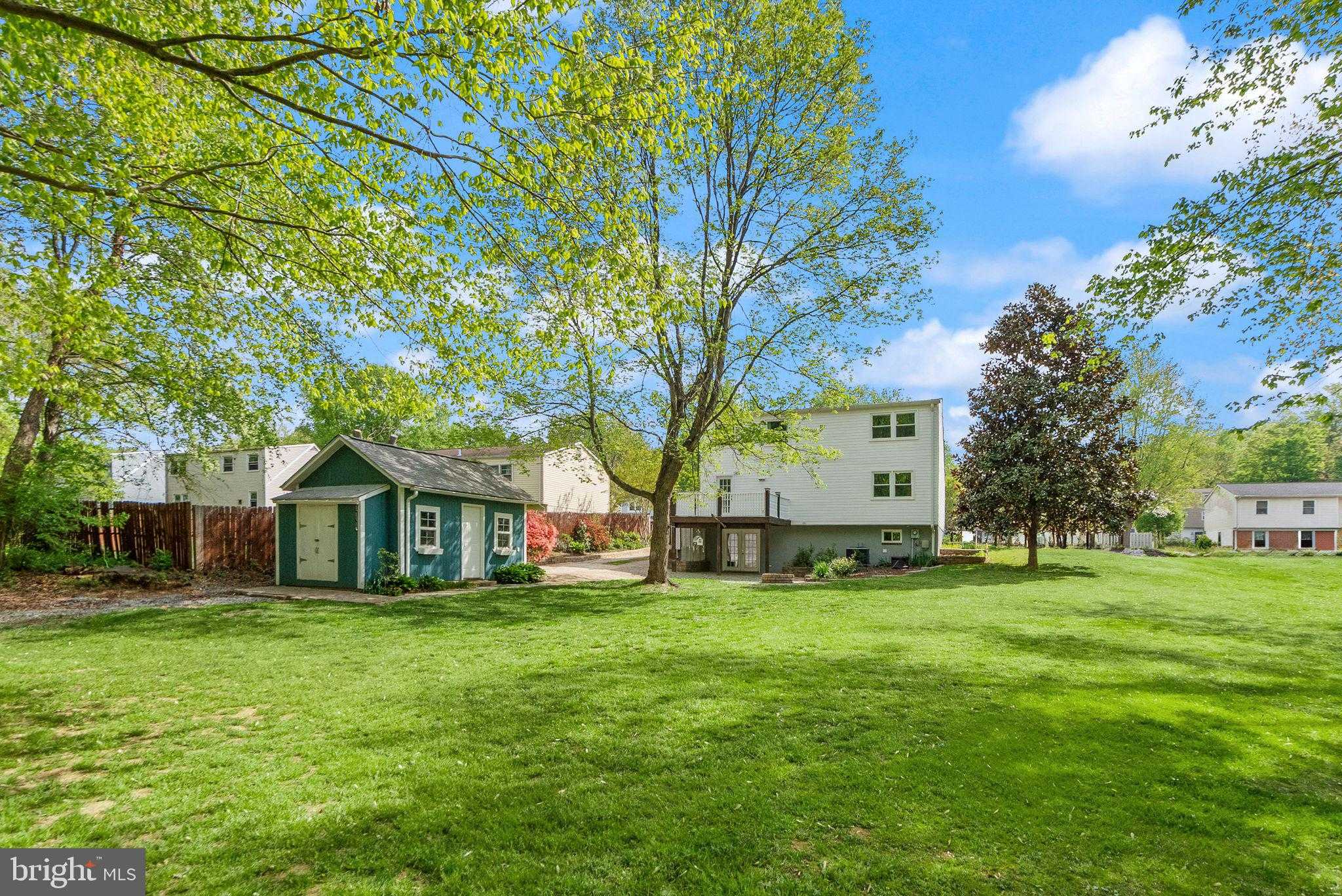 13736 Mahoney Dr photo 42