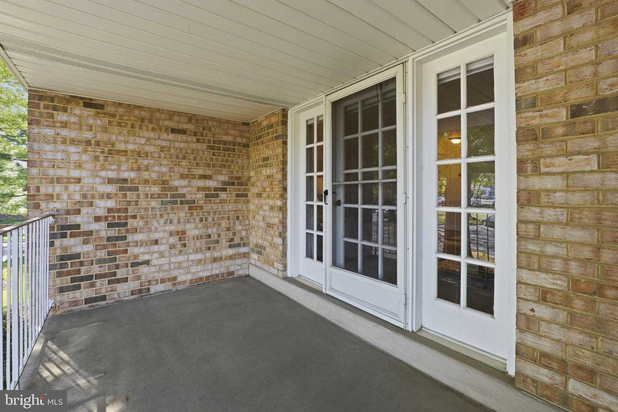 1136 S Washington St Apt 204 photo 12