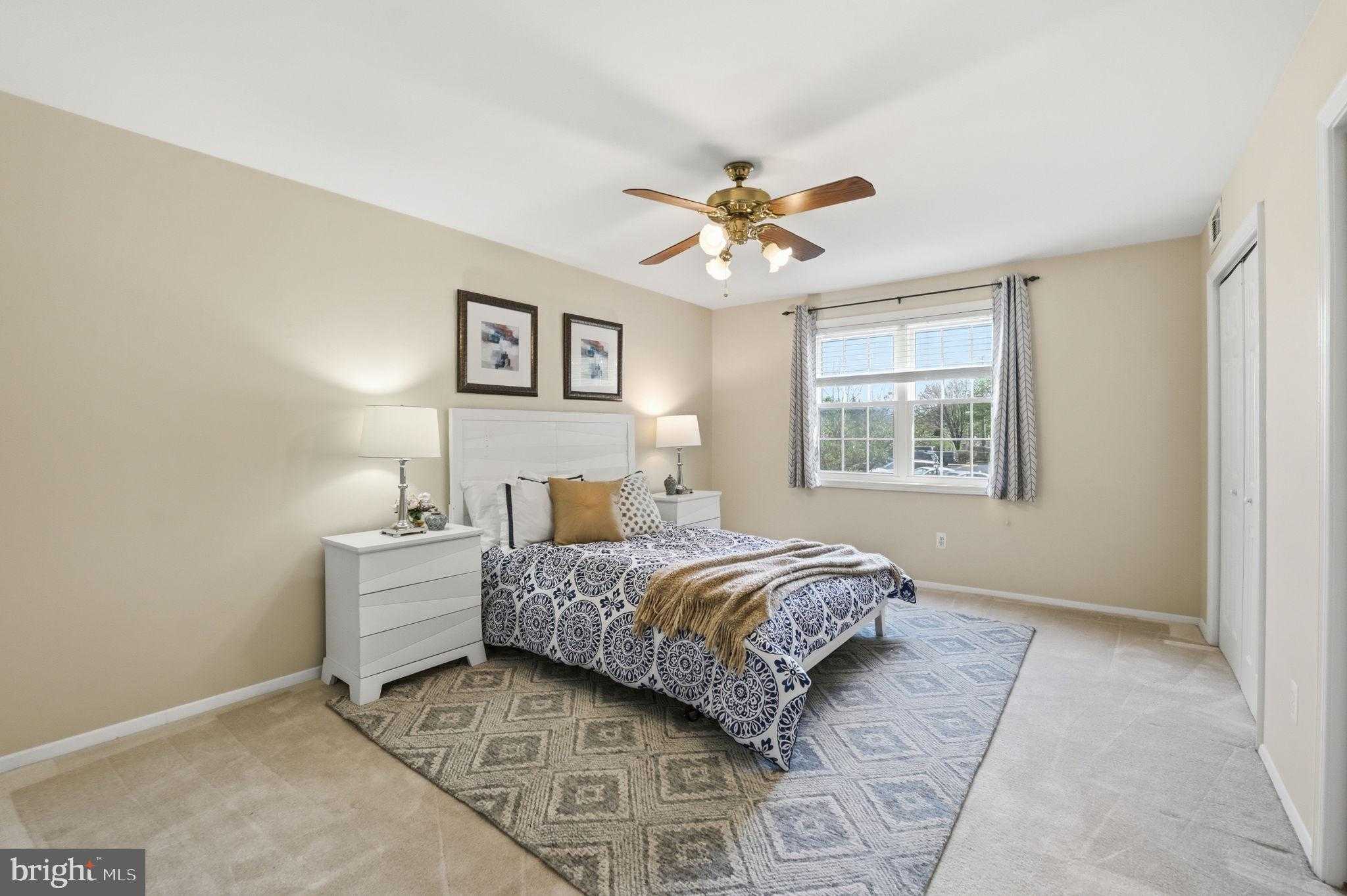 1136 S Washington St Apt 204 photo 9