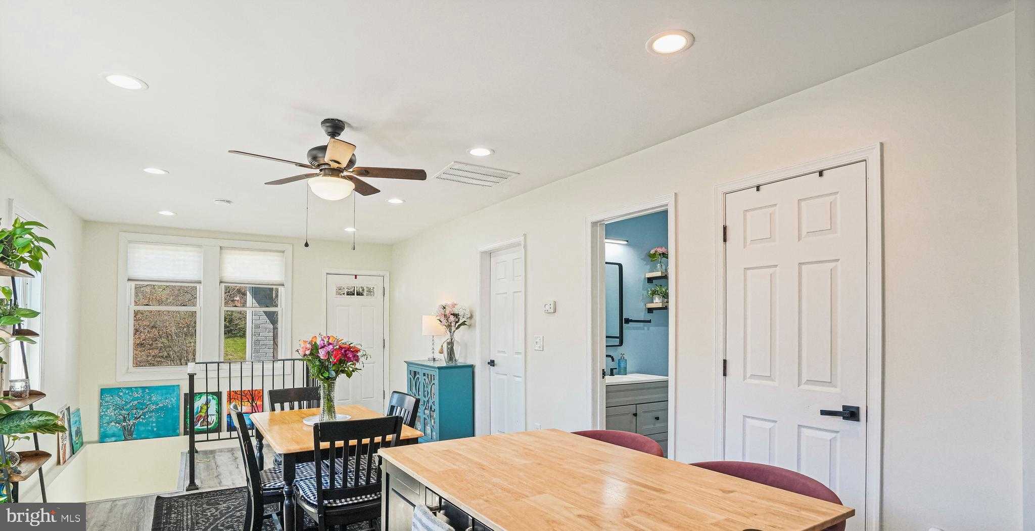 711 60th Ave photo 6