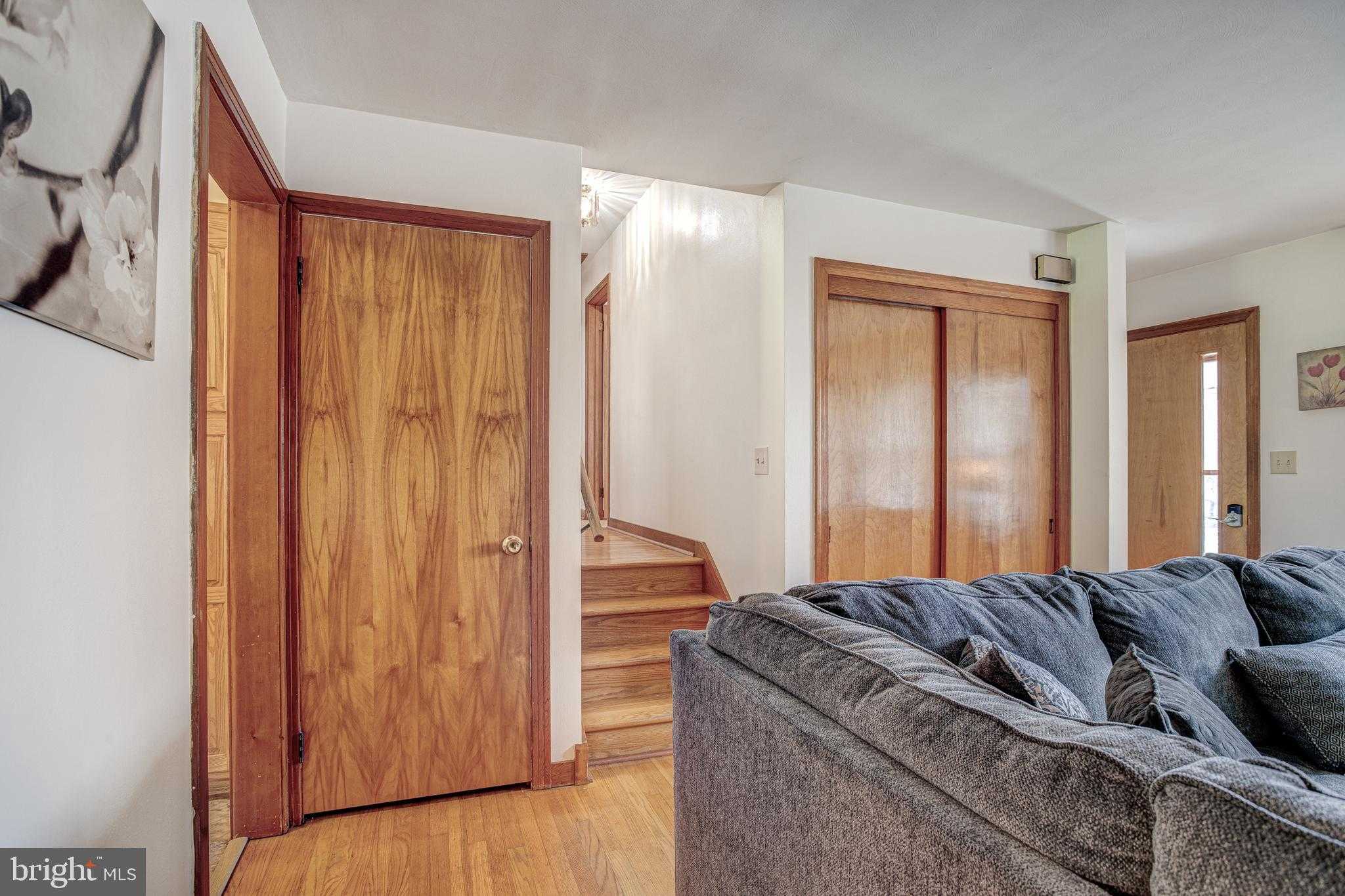 321 Kimport Ave photo 14