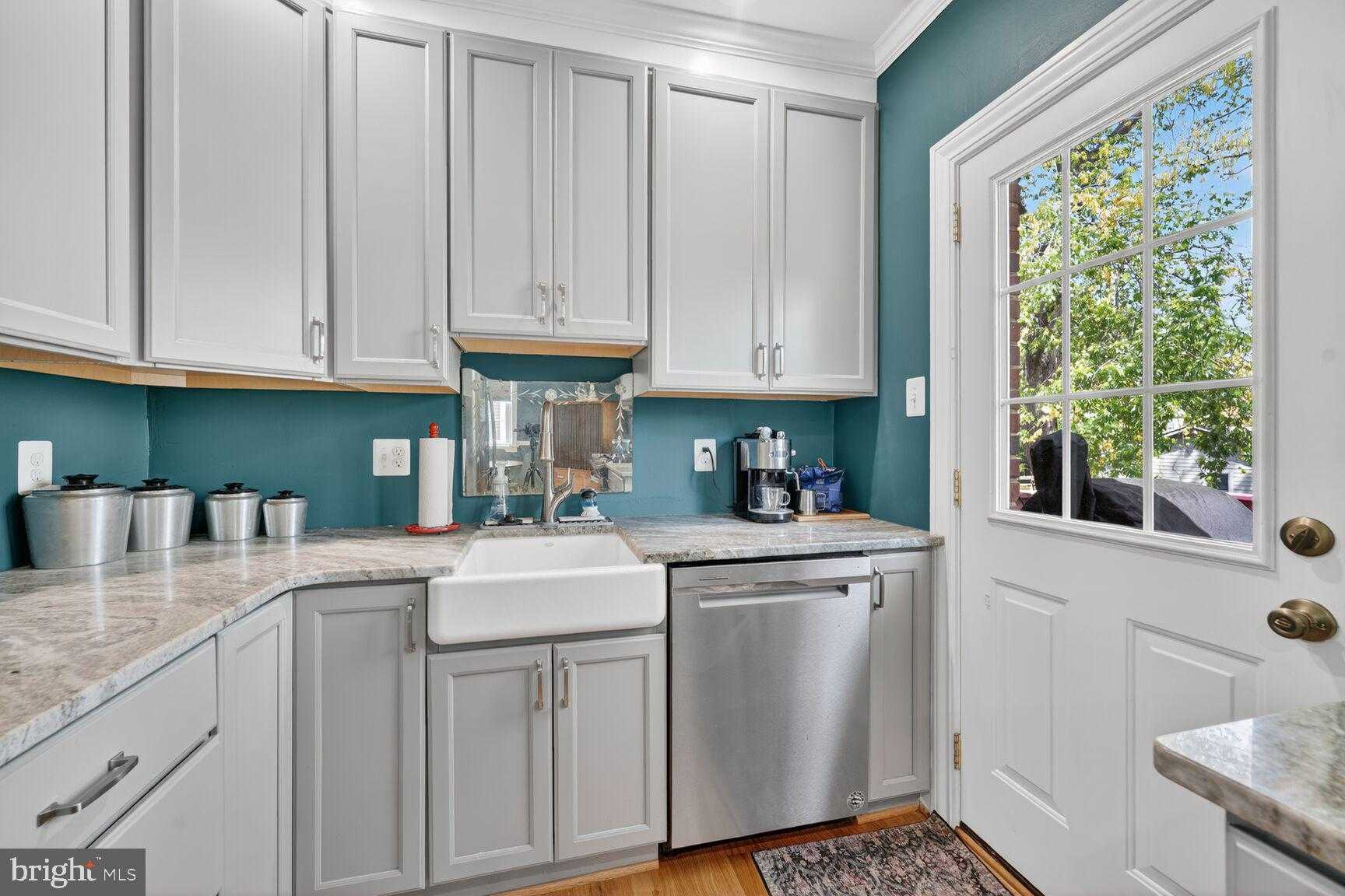 617 Gist Ave photo 15