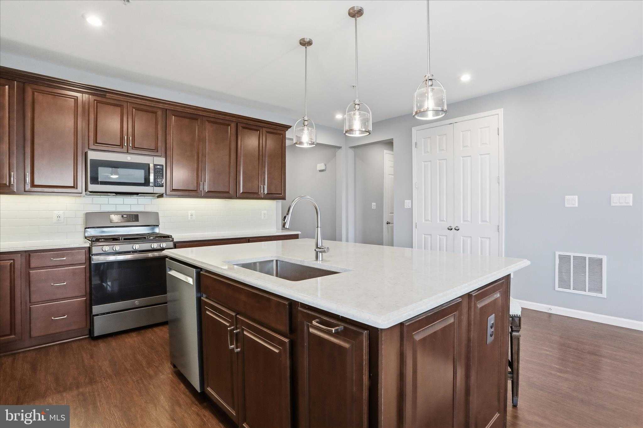 12700 Wallace CT photo 20