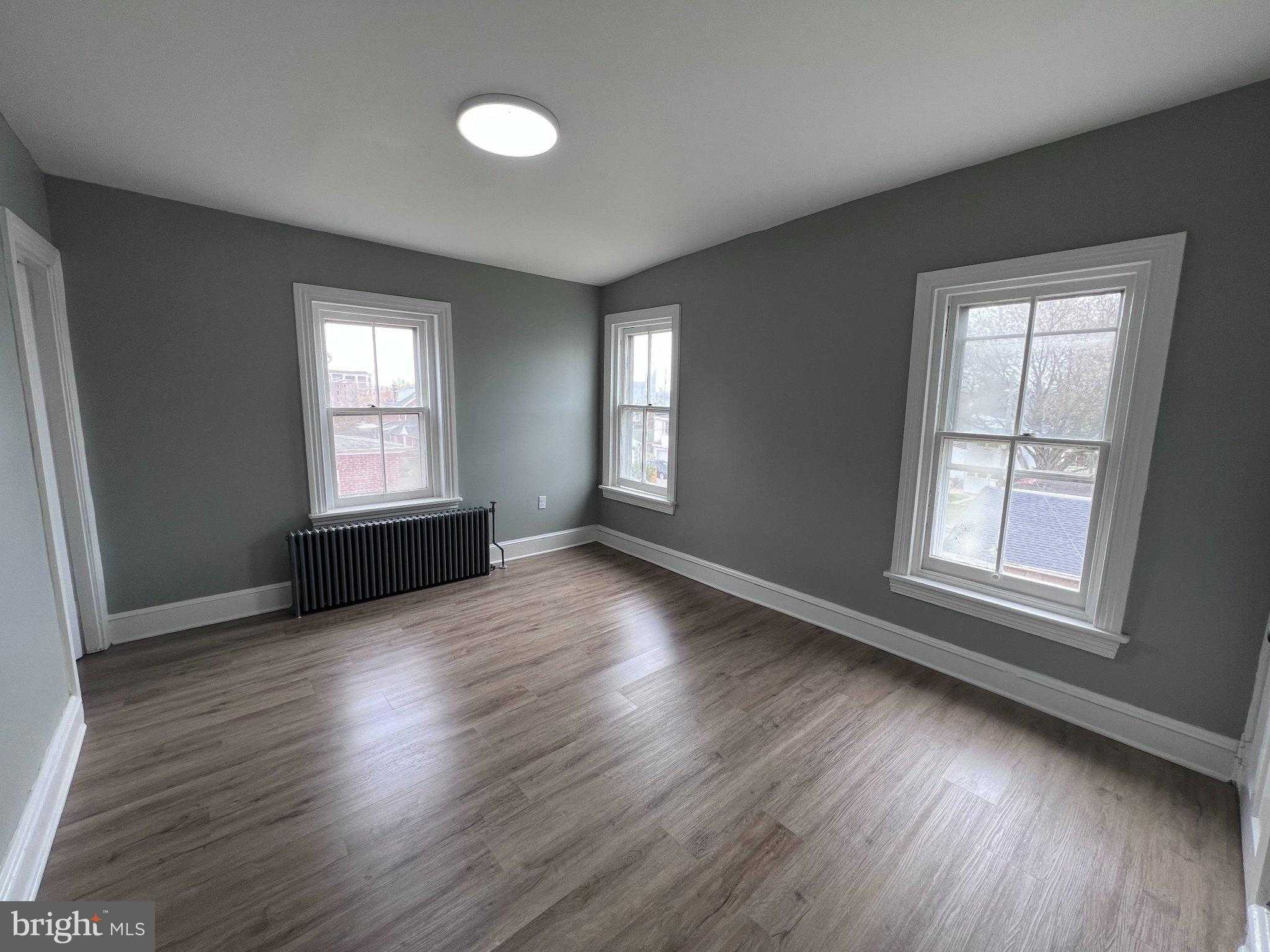 26 E 5th St photo 19