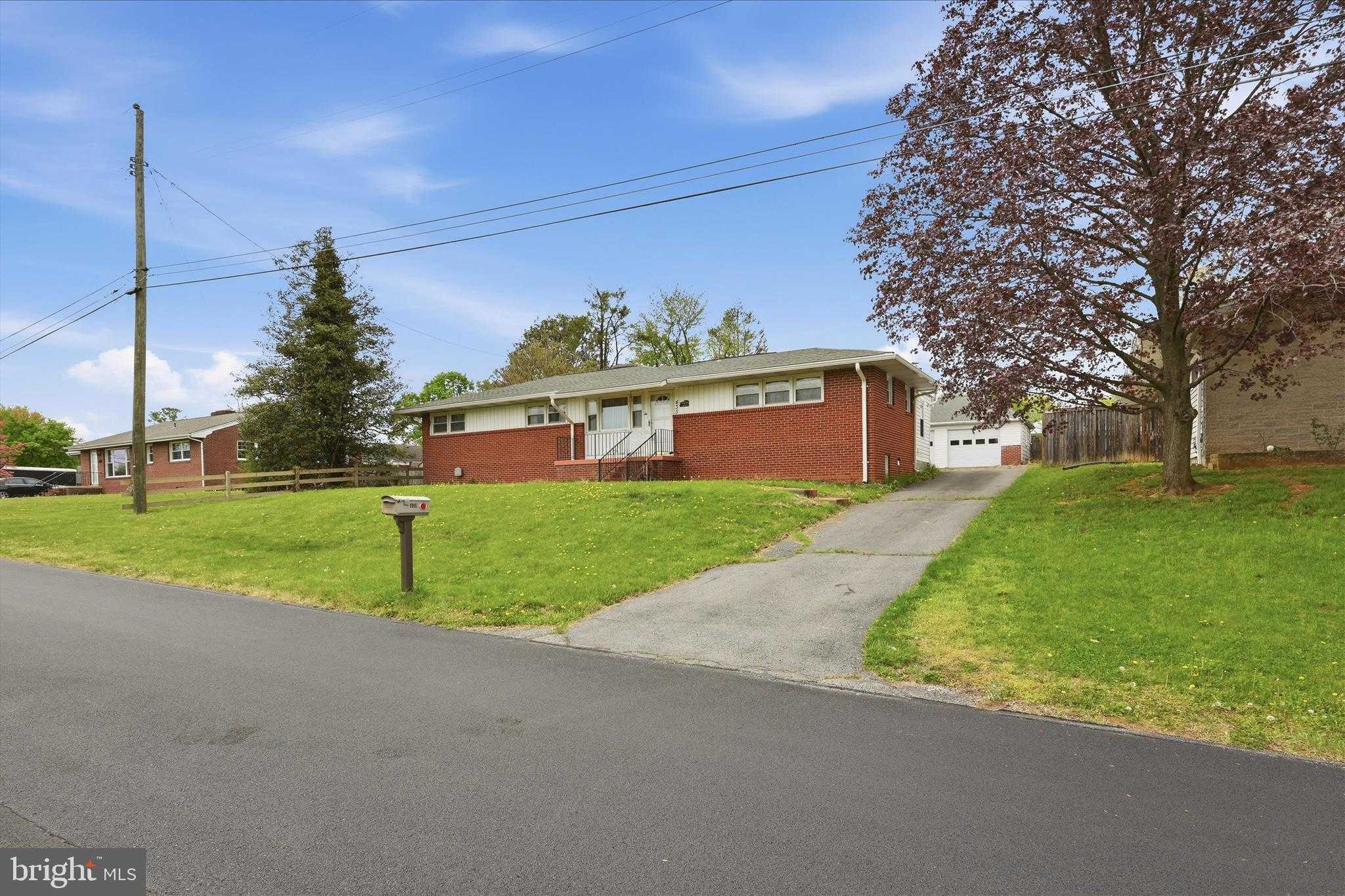 433 Beechcroft Rd, Winchester