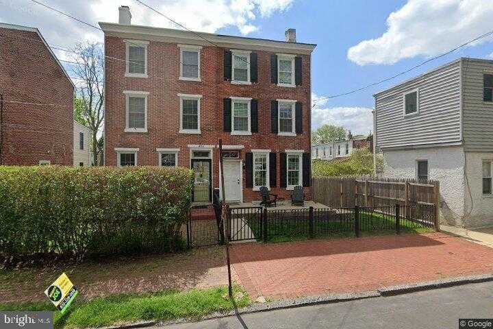 416 N Darlington St photo 2