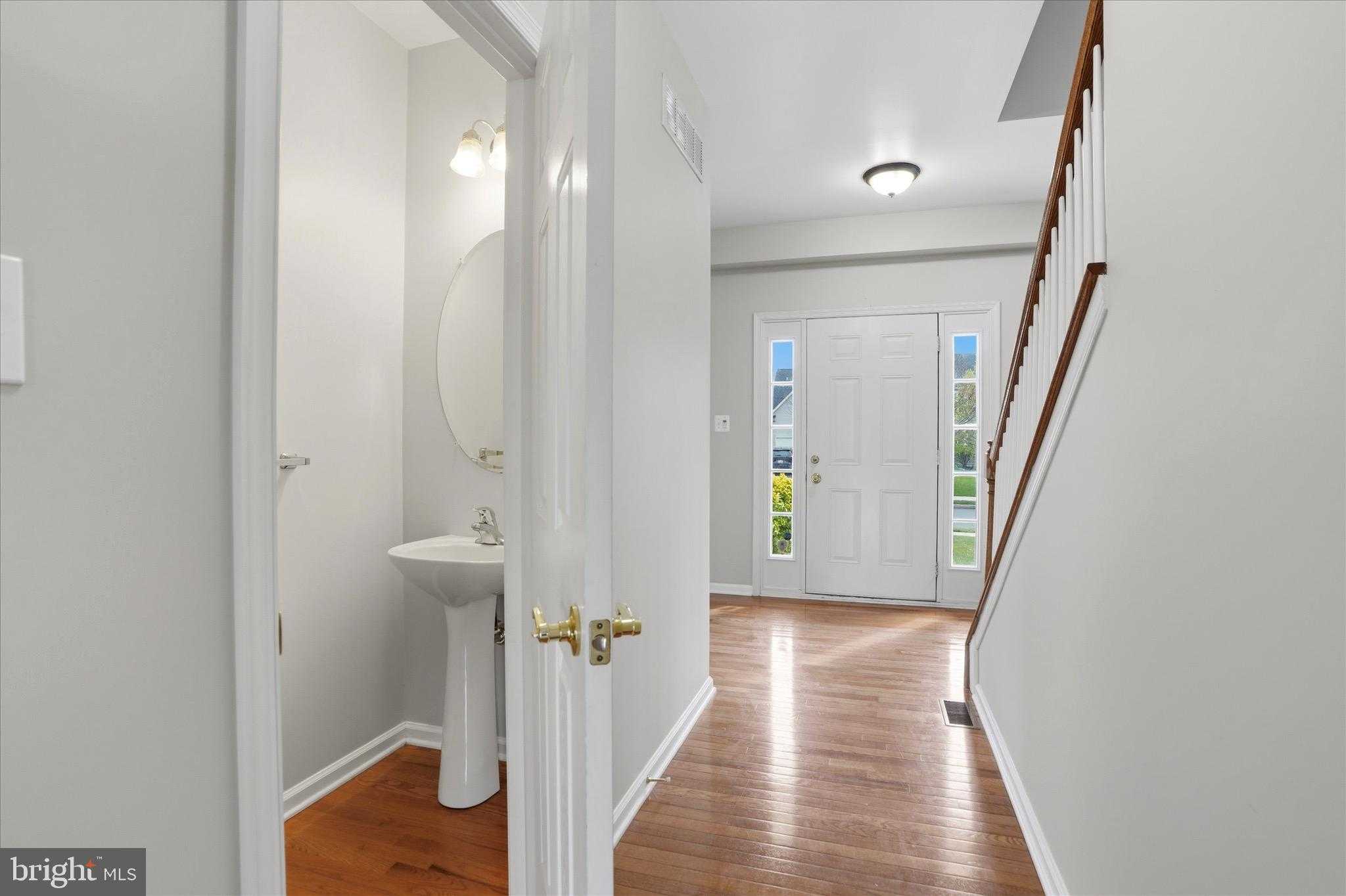 2409 Turnbury Rd photo 17