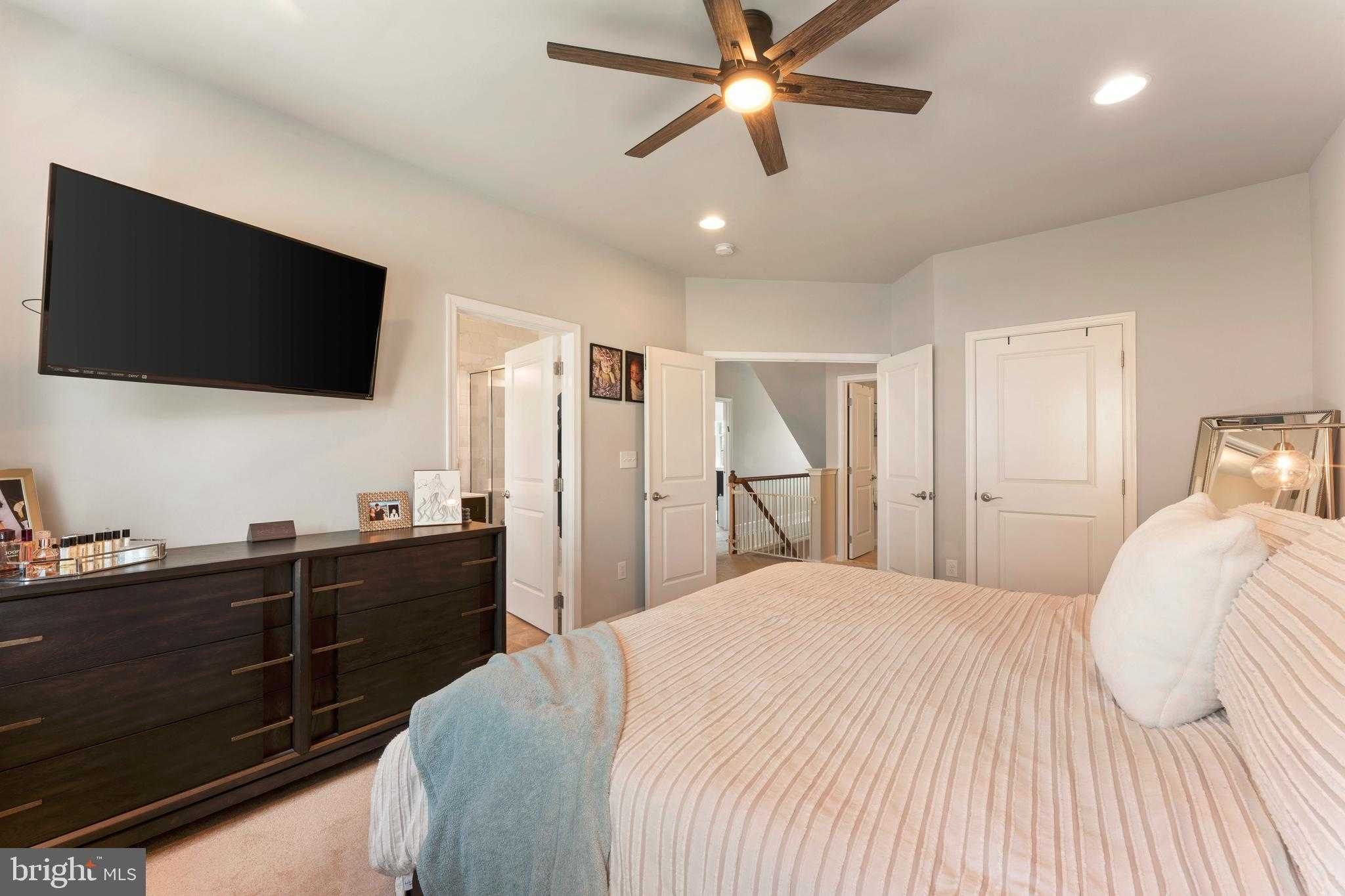 345 Newtown Rd photo 29