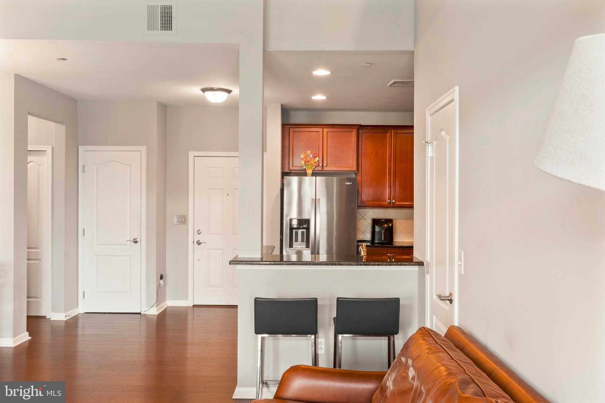 531 Carson Ter photo 8