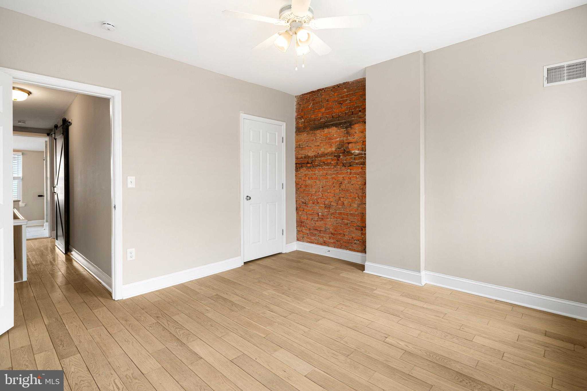 727 Mcclellan St photo 12