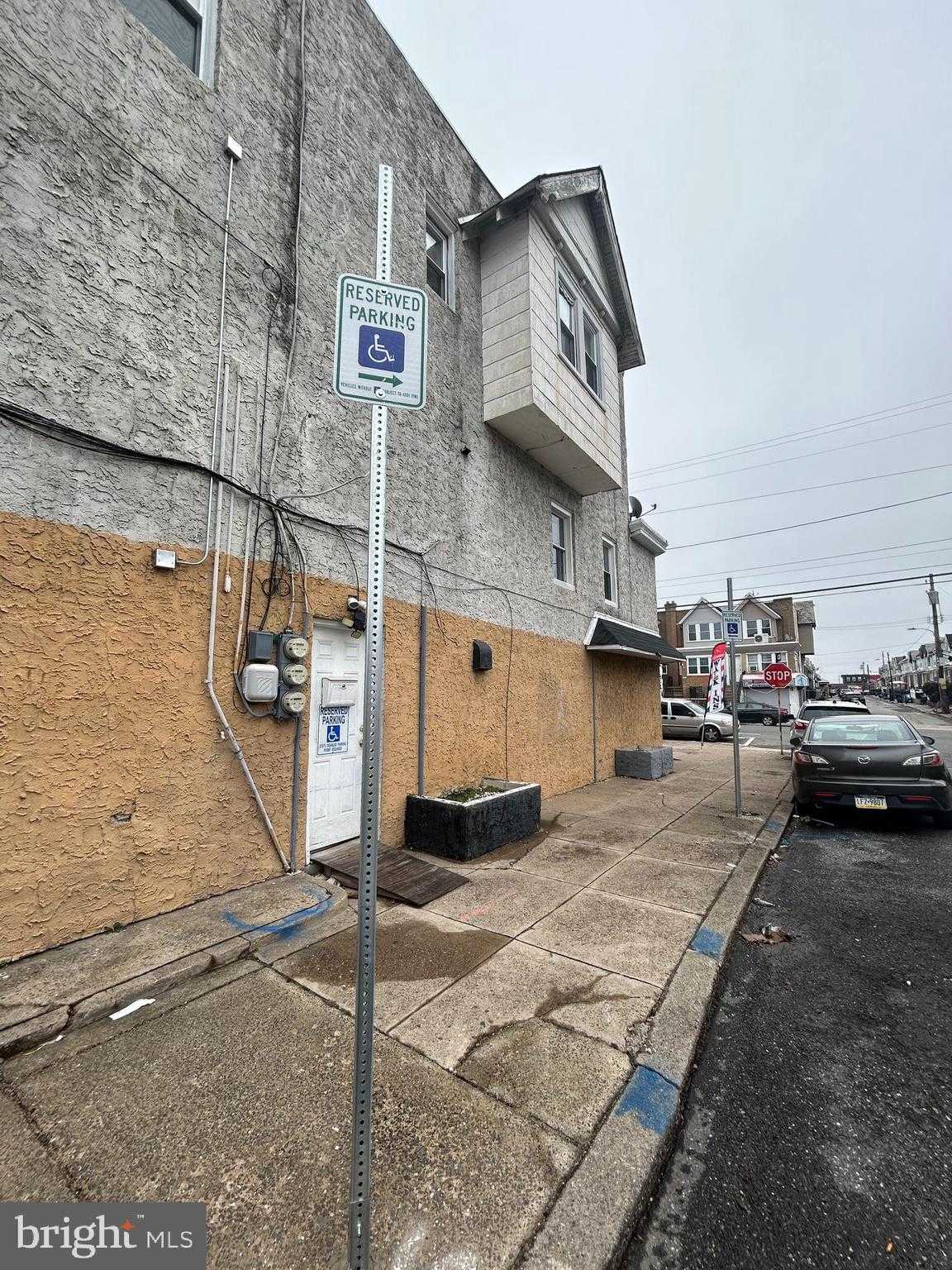 7418 Torresdale Ave photo 2