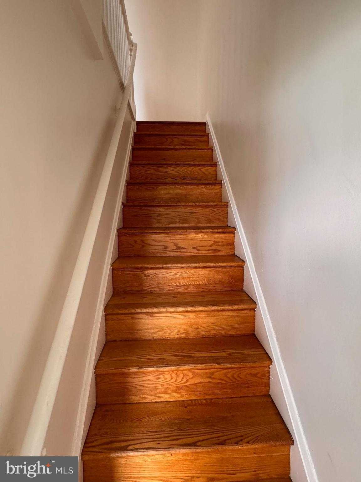 4104 Erdman Ave photo 2