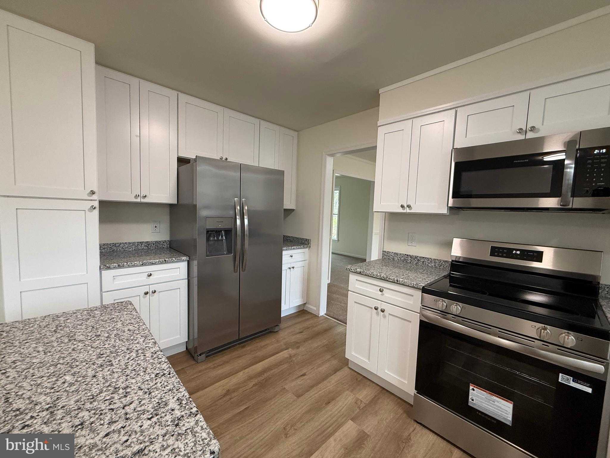 11 Pine Tree Dr photo 17