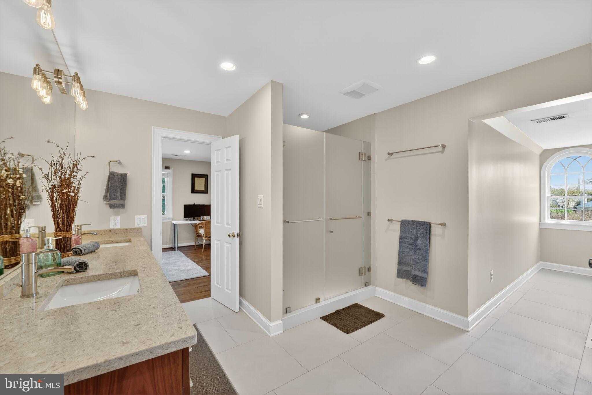 5115 Cape Cod CT photo 47