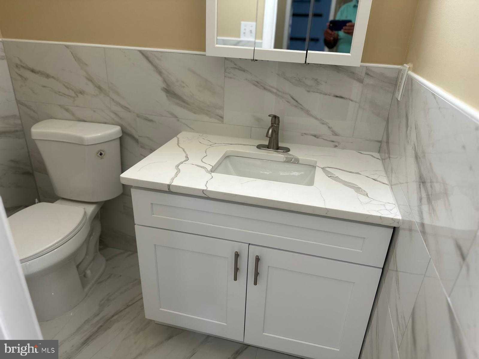 204 Wilson Ave photo 16