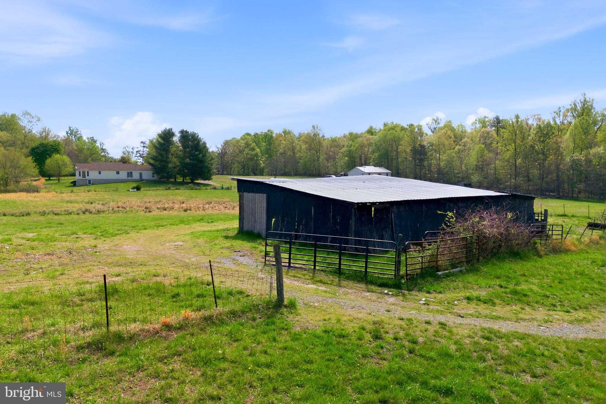 4004 Indian Run Rd photo 35