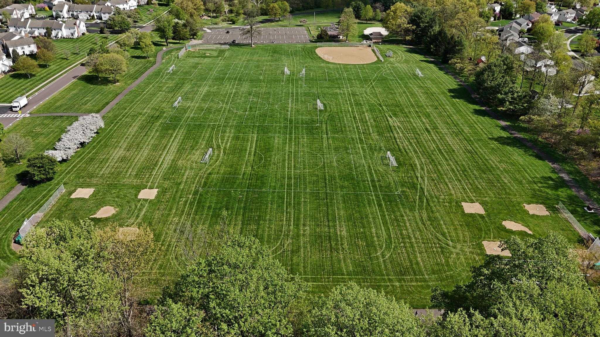 201 Essex CT photo 60