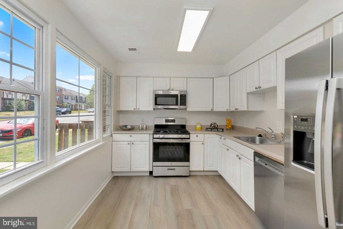 1132 James Madison Cir photo 9