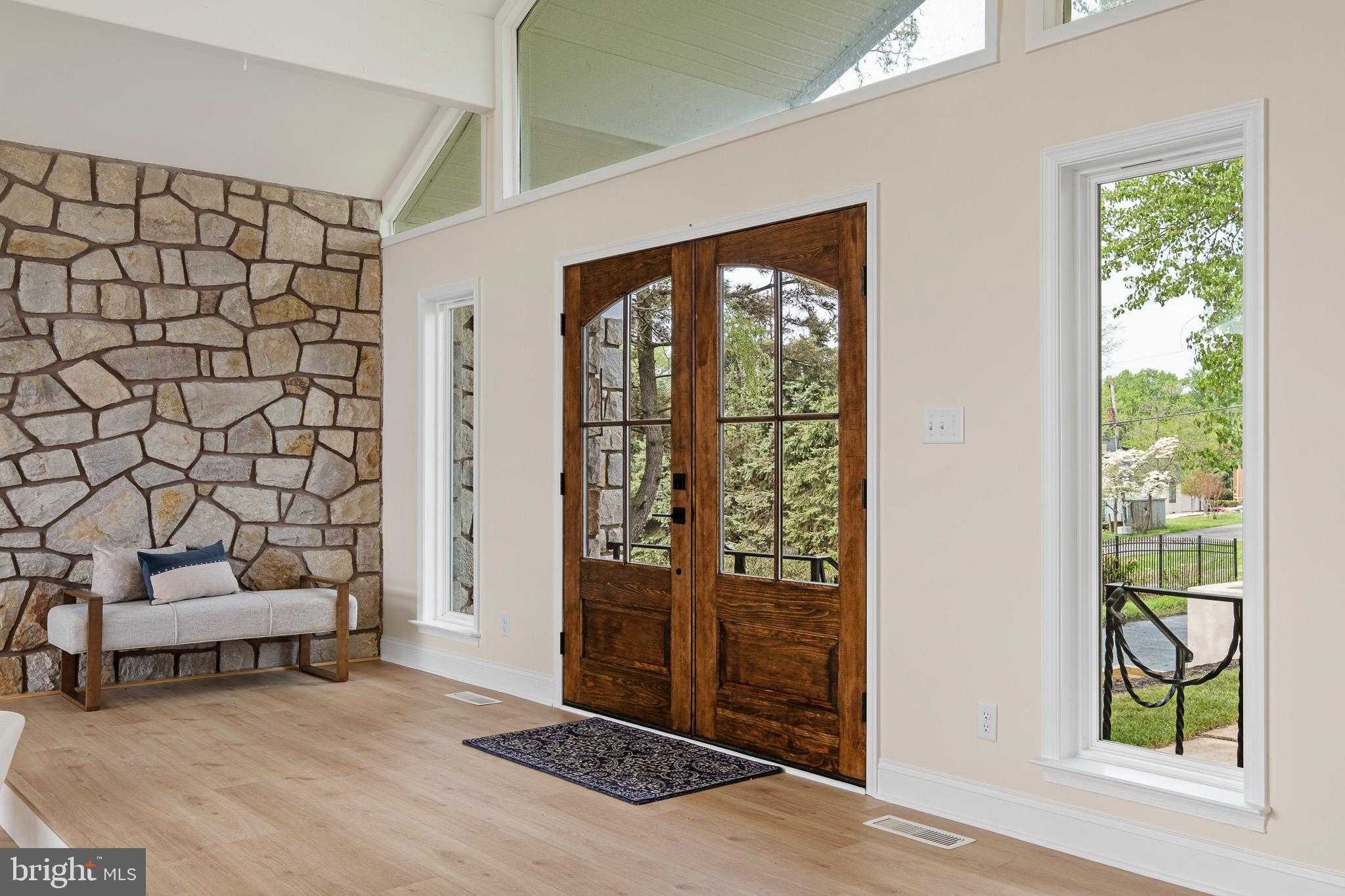 192 Rolling Ave photo 5