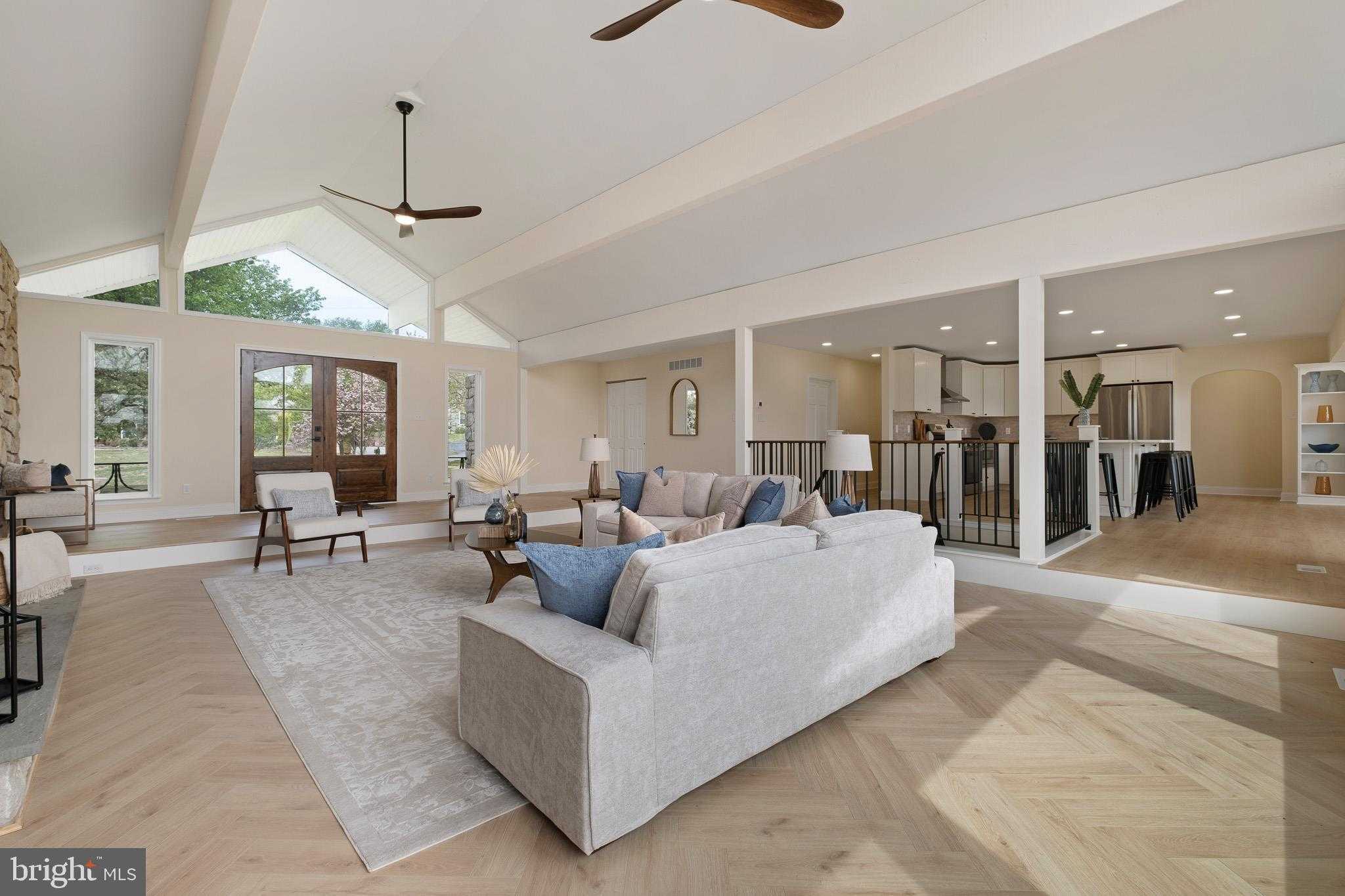 192 Rolling Ave photo 9