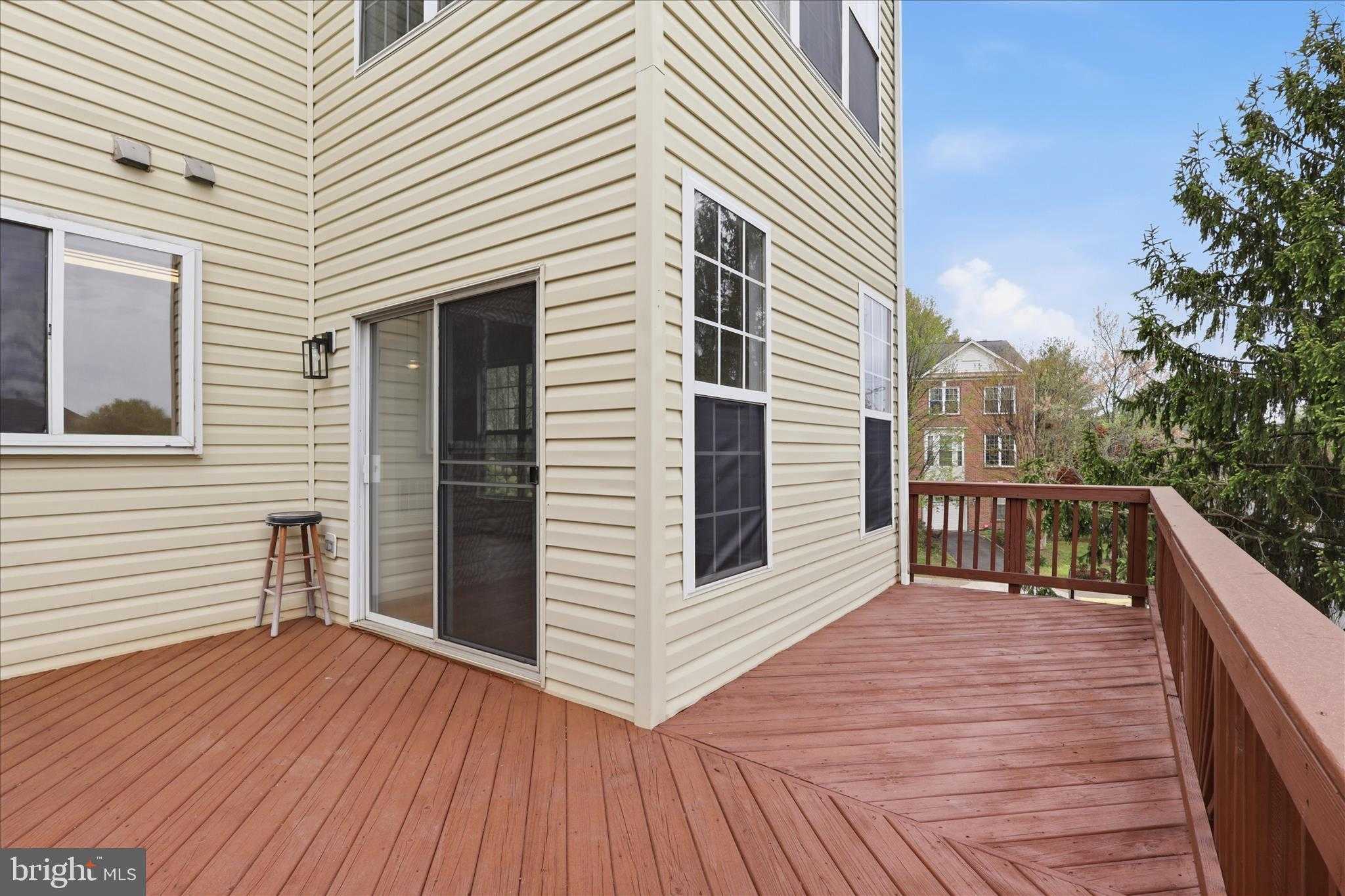 12974 Wood Crescent Cir photo 32