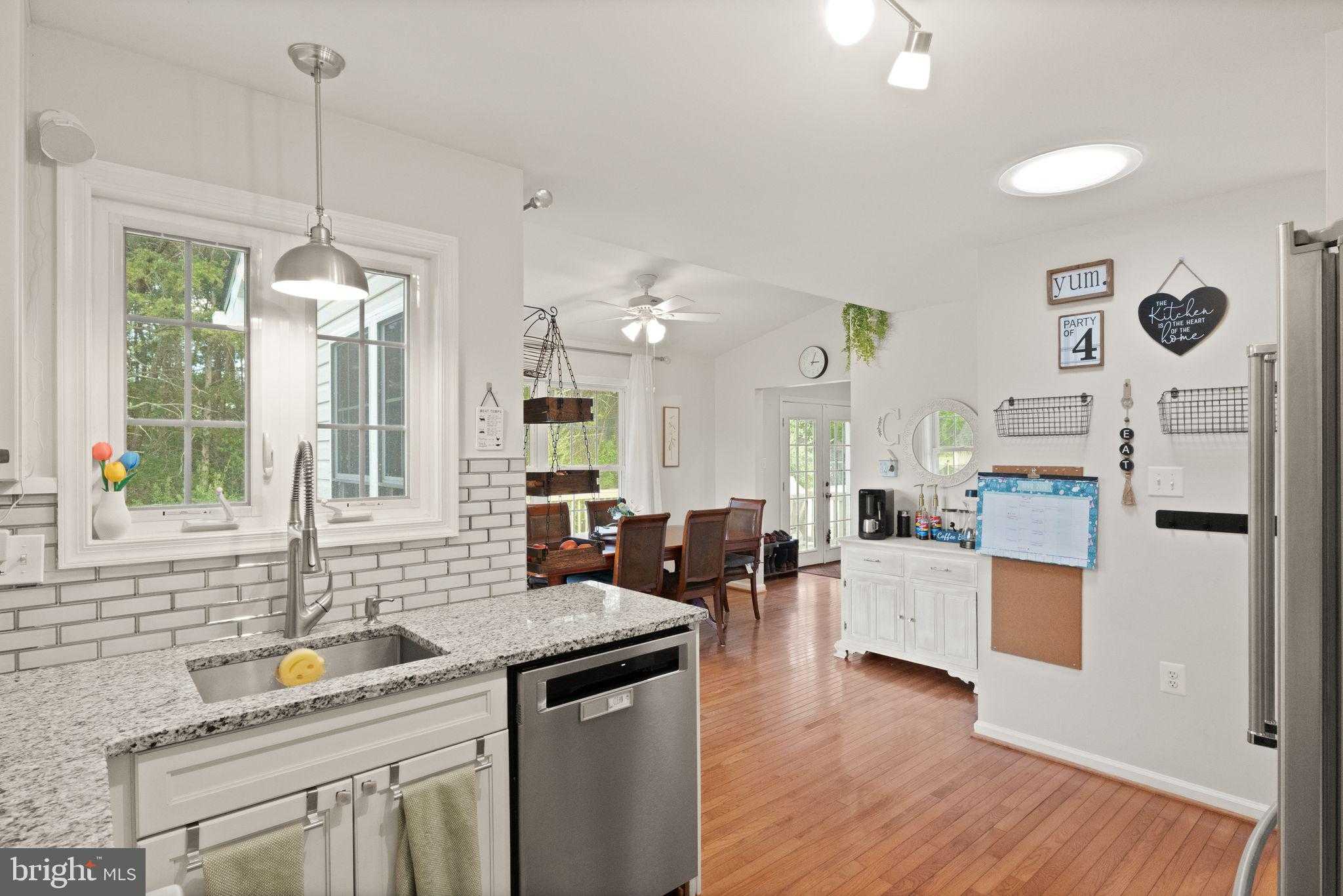 126 Fox Chase Dr photo 16