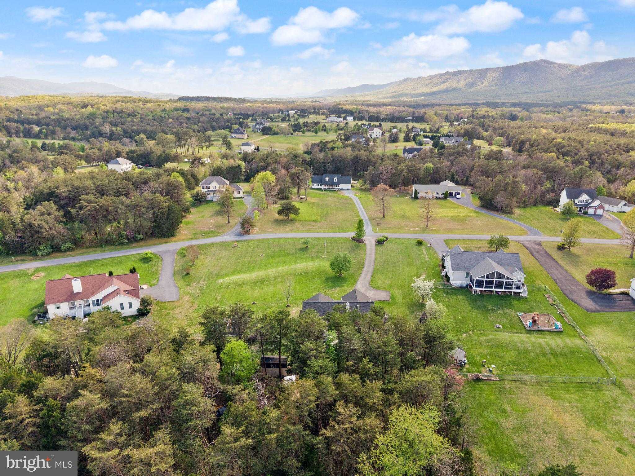 126 Fox Chase Dr photo 69