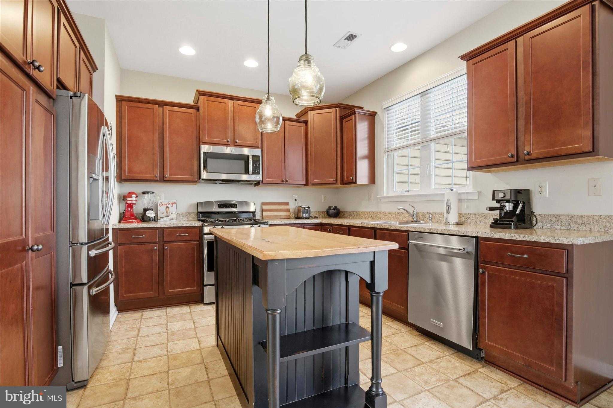 15 Wildflower CT photo 6