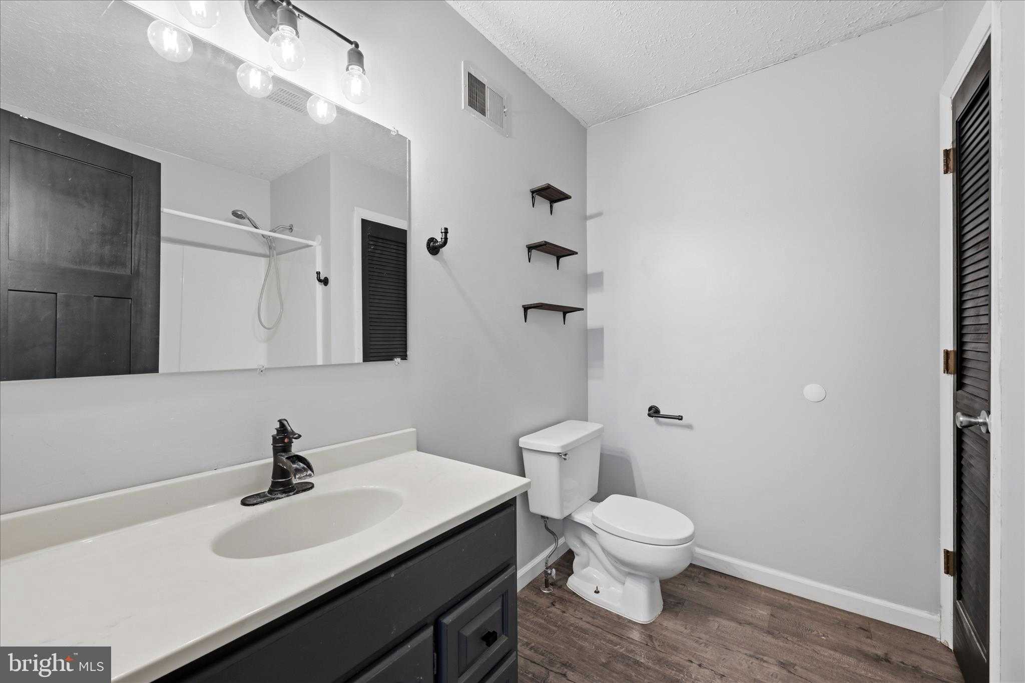 102 Warbler Dr photo 13