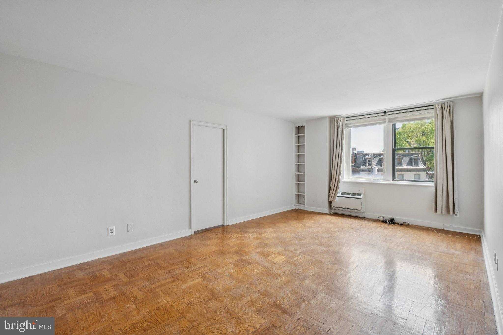 2601 Pennsylvania Ave Apt 431 photo 2