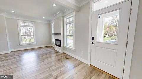 309 N Spring St photo 15