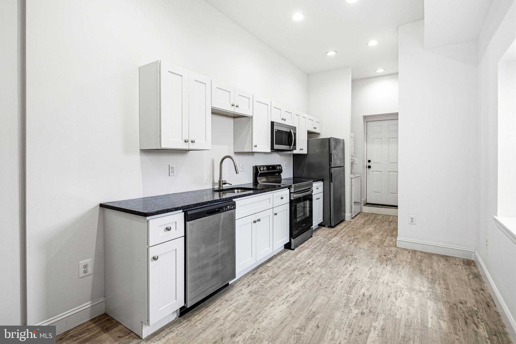 2144 N 8th St photo 6