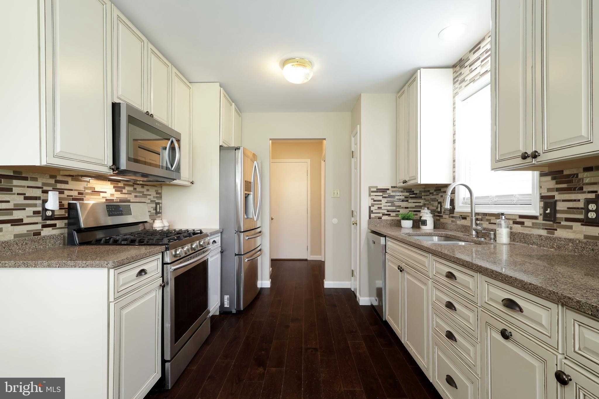 796 Tanager Dr photo 13