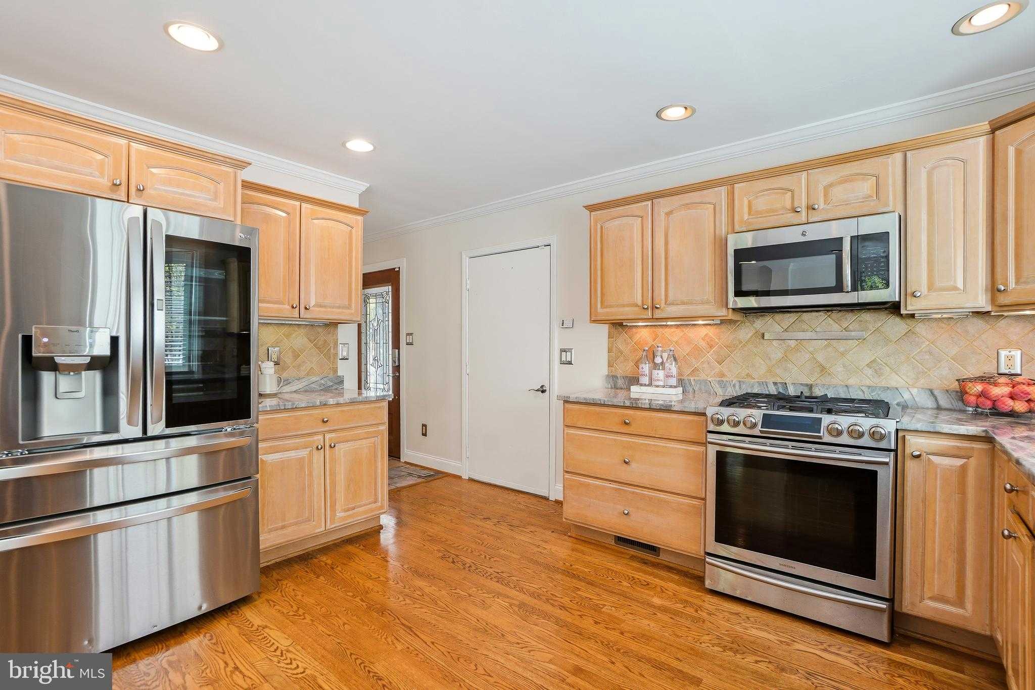 2004 Swan Ter photo 11