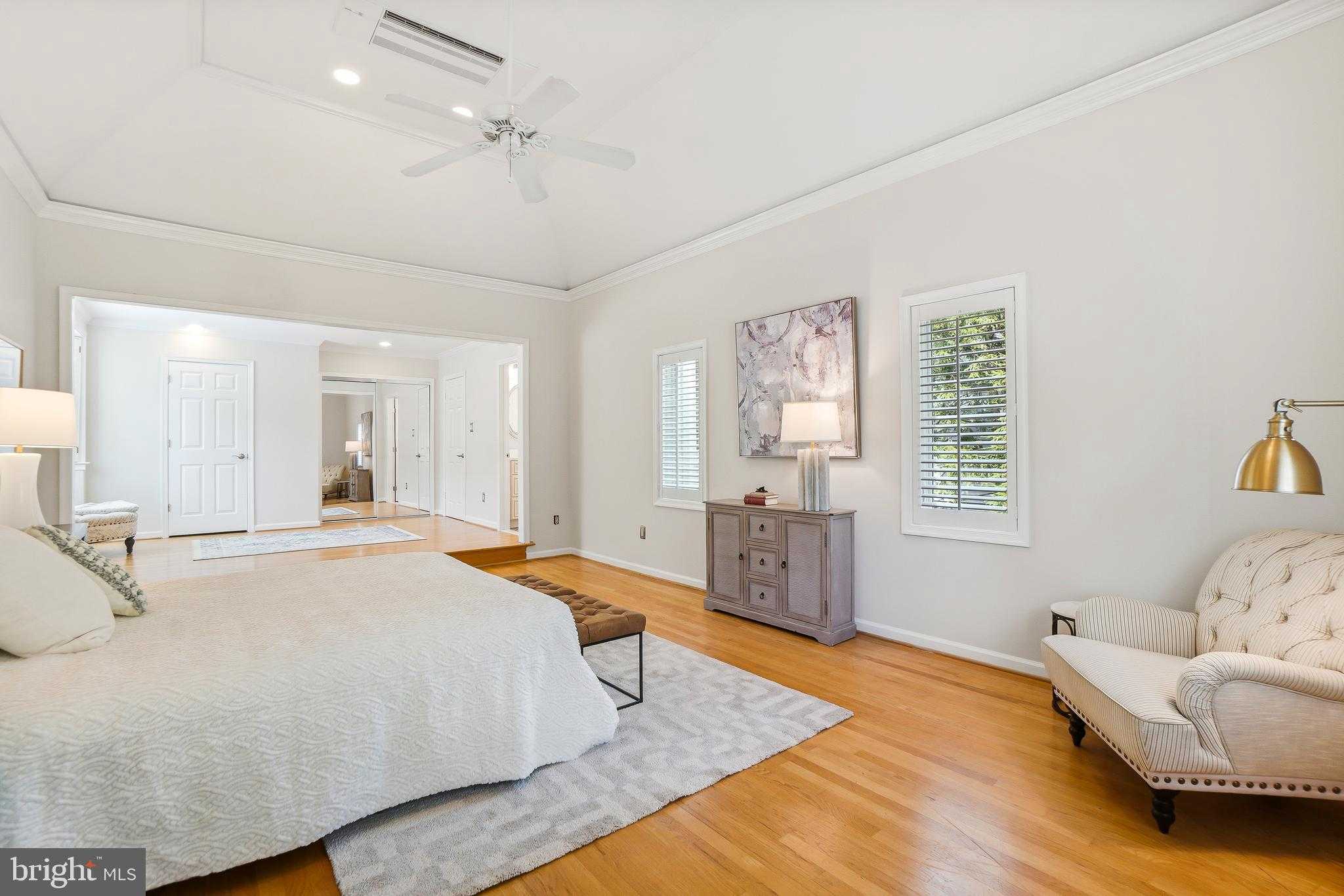 2004 Swan Ter photo 16