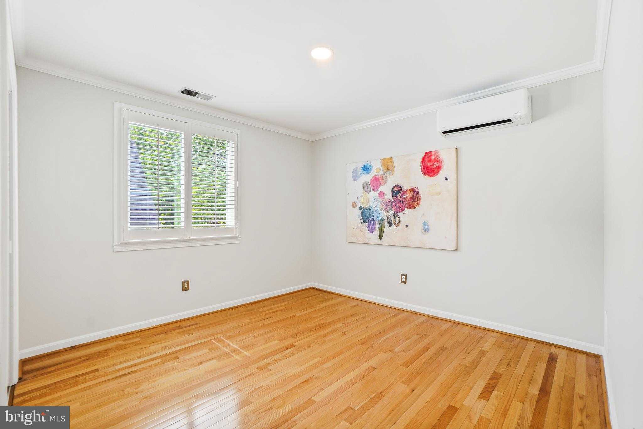 2004 Swan Ter photo 18