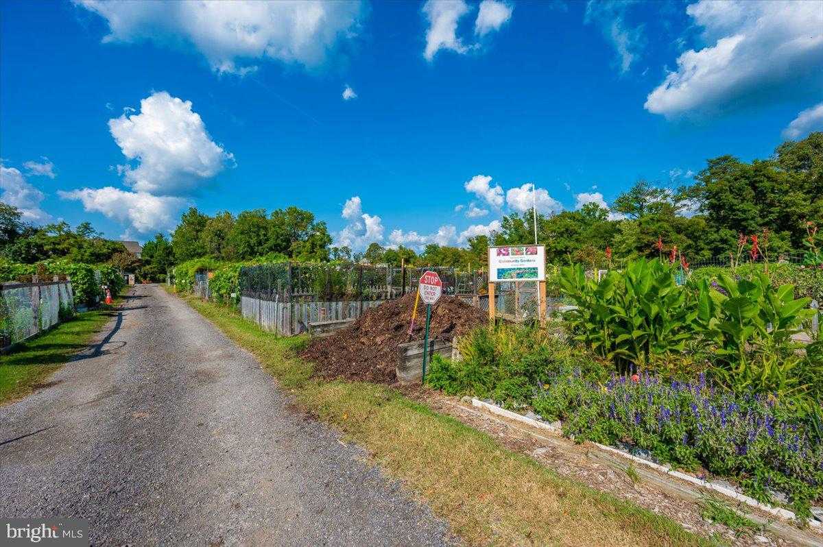 14805 Pennfield Cir Apt 205 photo 49