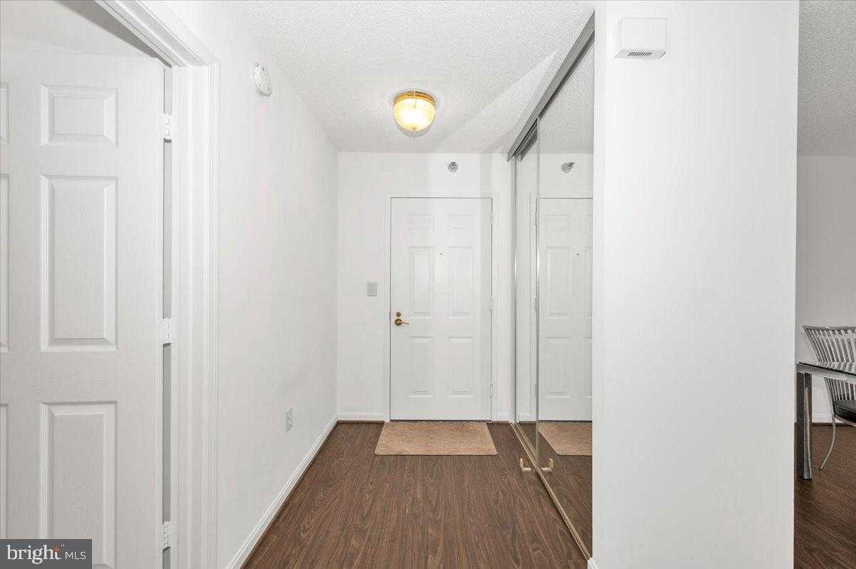 14805 Pennfield Cir Apt 205 photo 6
