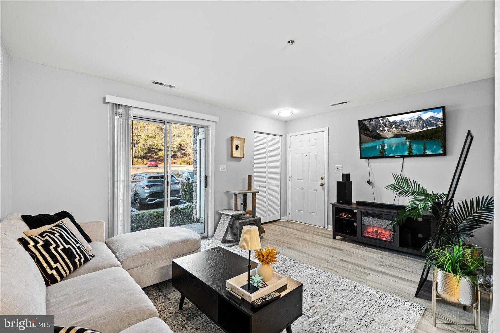 93 Fern Oak Cir photo 7