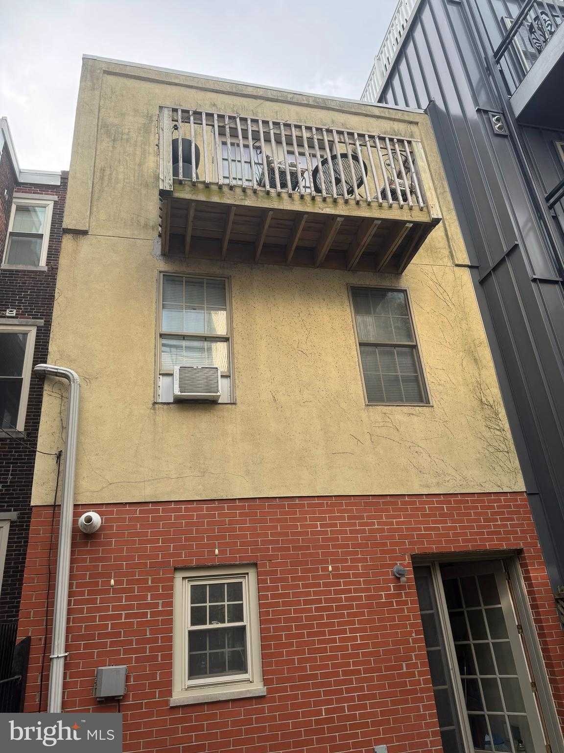 1937 Bainbridge St photo 9